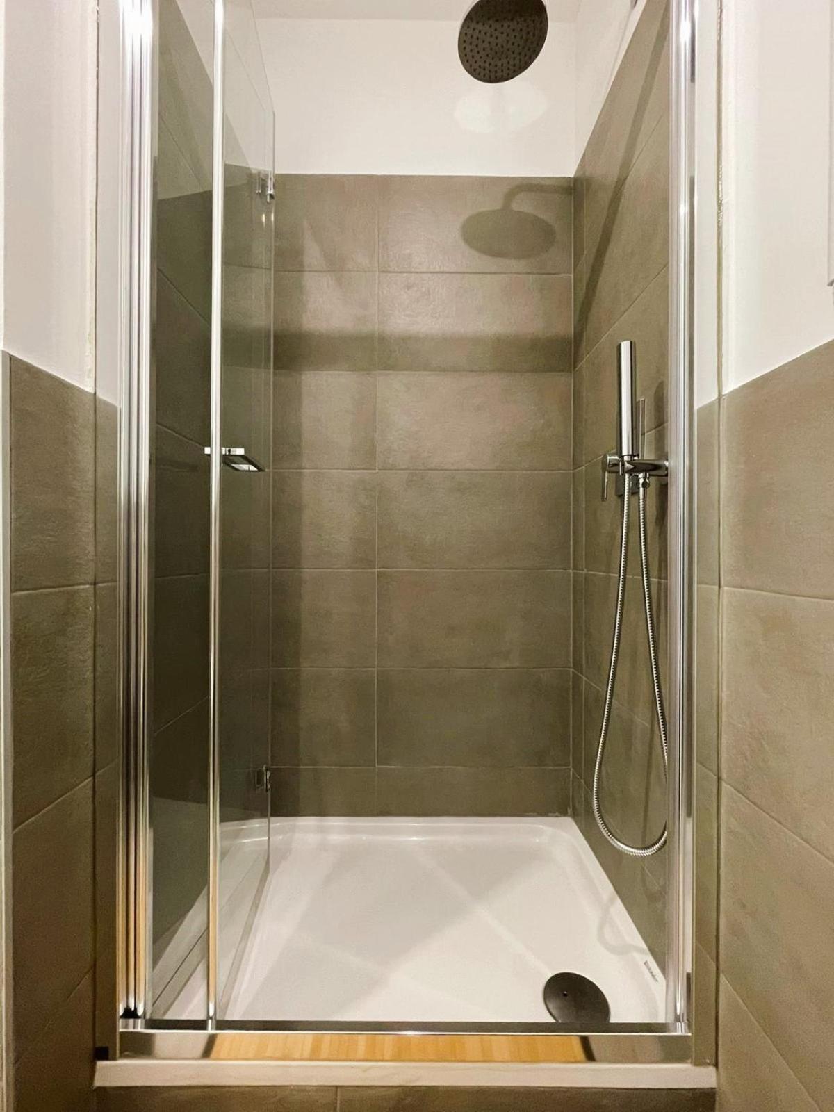 Apartamento Elegante In Tricolore Milán
