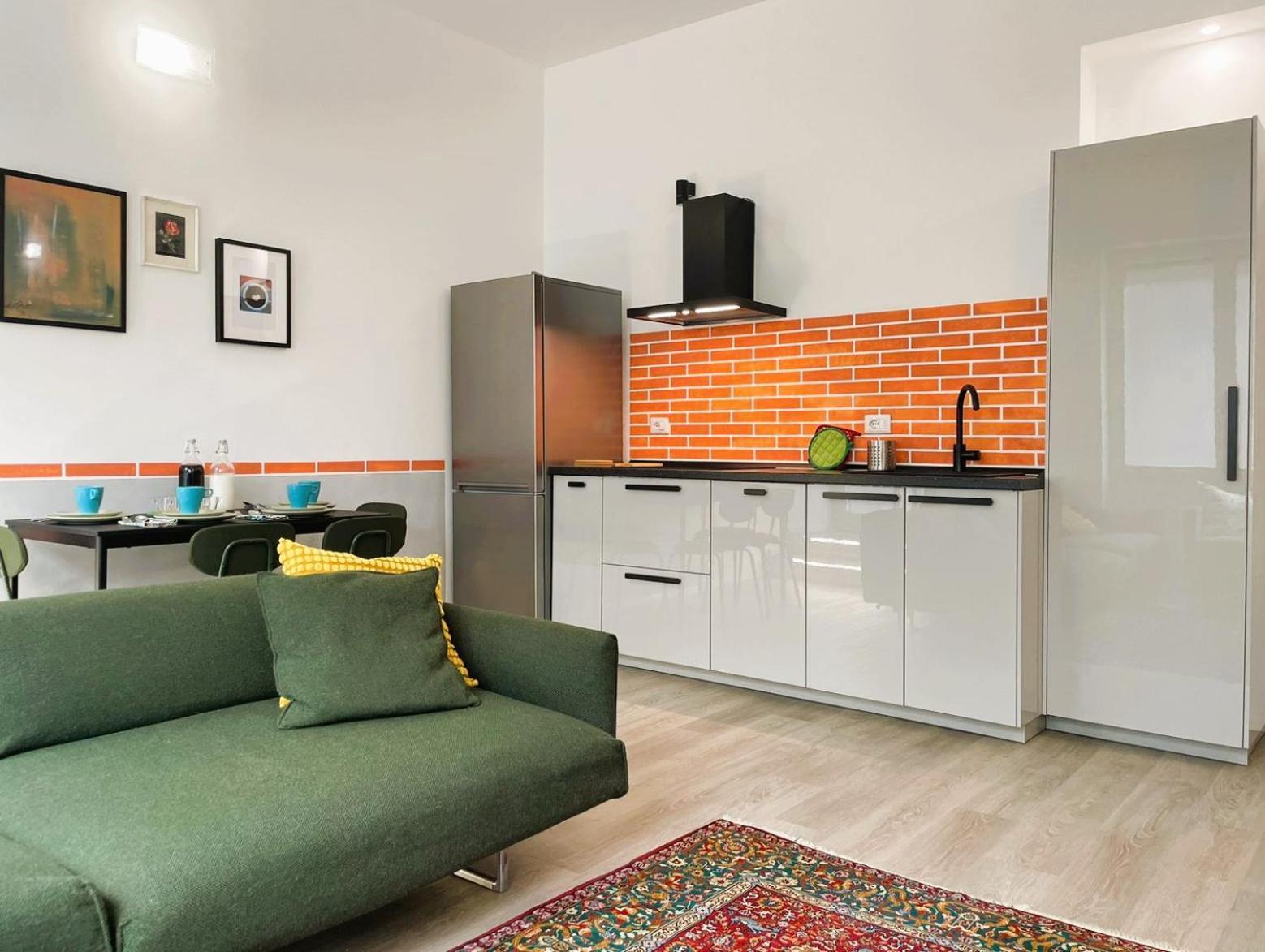Elegante In Tricolore Appartement *
